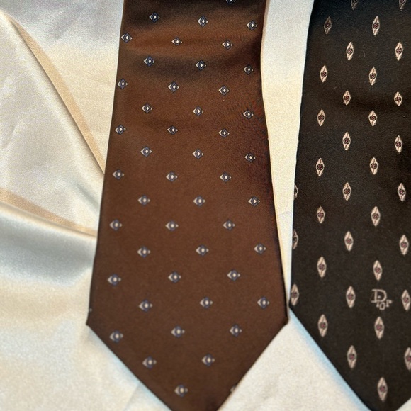 EUC Christian Dior Monsieur VINTAGE Neckties 100% Italian Silk Tie-sold as Set - Picture 2 of 7